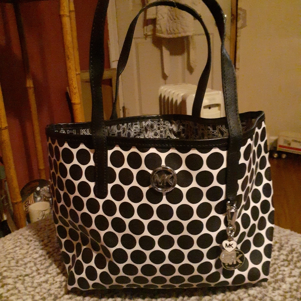 Michael kors sholder bag